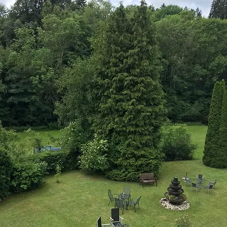 Auszeit Am Eifelsteig بيت ضيافة 4*